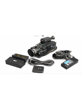 Vintage Sony CCD-V8AF Video 8 Handycam Camcorder BCA-70 Charger Hard Case Bundle